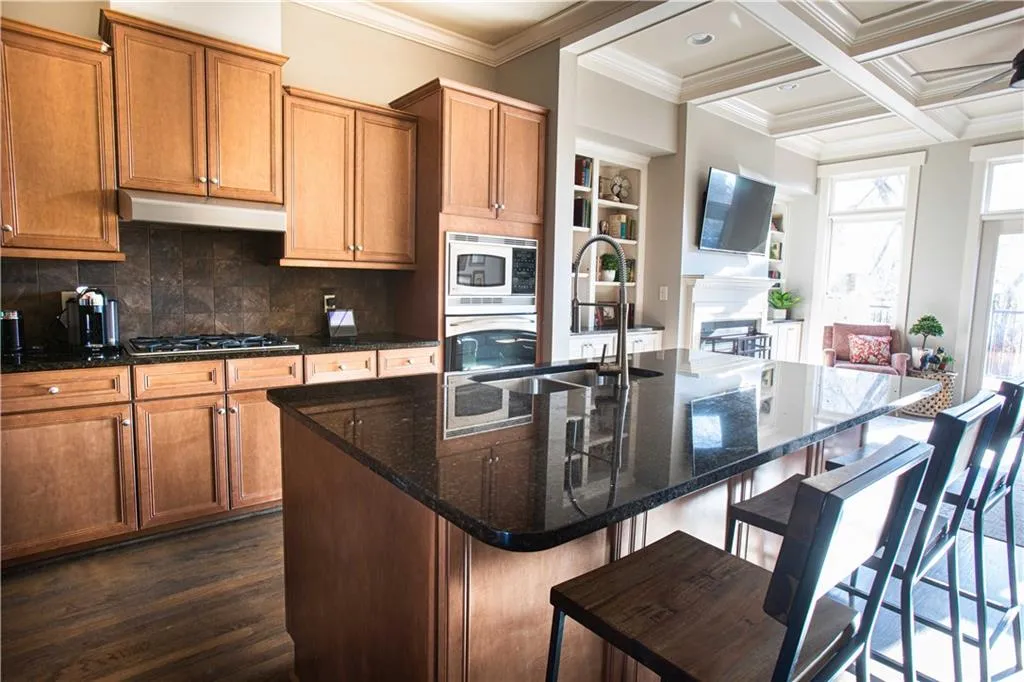 1413 River Vista Drive, Sandy Springs, Georgia 30339, 4 Bedrooms Bedrooms, ,4 BathroomsBathrooms,Residential,Sold,1413 River Vista Drive,6672282