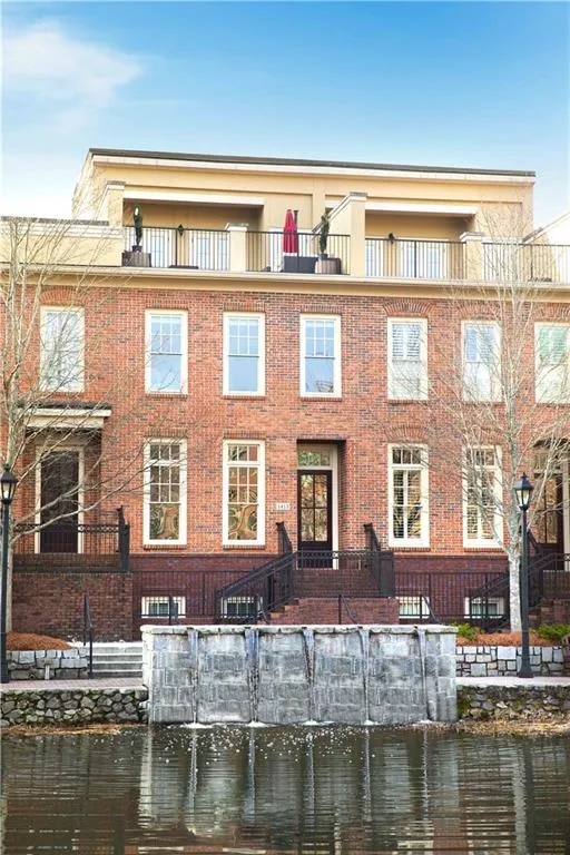 1413 River Vista Drive, Sandy Springs, Georgia 30339, 4 Bedrooms Bedrooms, ,4 BathroomsBathrooms,Residential,Sold,1413 River Vista Drive,6672282