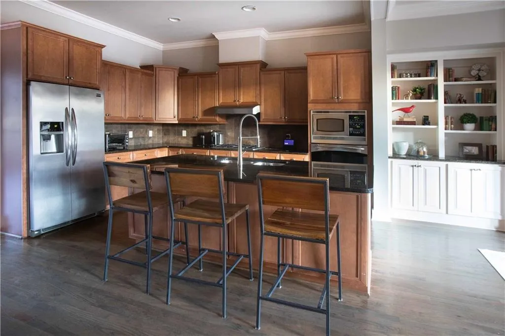 1413 River Vista Drive, Sandy Springs, Georgia 30339, 4 Bedrooms Bedrooms, ,4 BathroomsBathrooms,Residential,Sold,1413 River Vista Drive,6672282