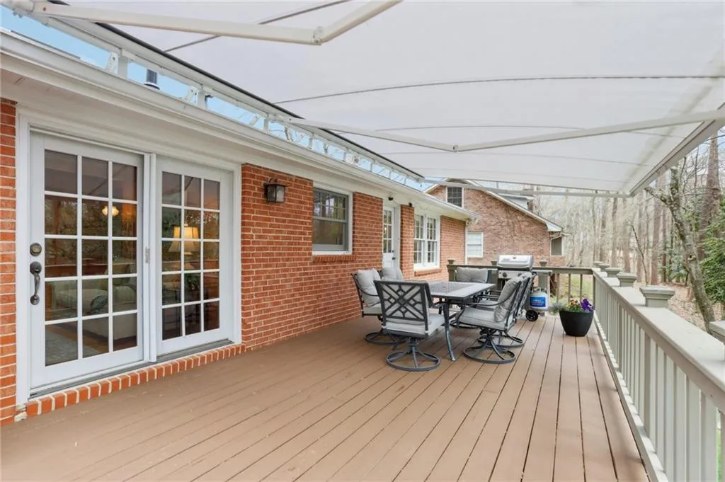 Back deck with retractable awning