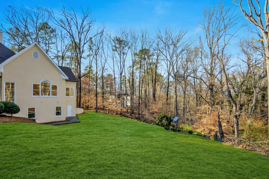 8160 Jett Ferry Road, Sandy Springs, Georgia 30350, 5 Bedrooms Bedrooms, ,5 BathroomsBathrooms,Residential,Sold,8160 Jett Ferry Road,6853002