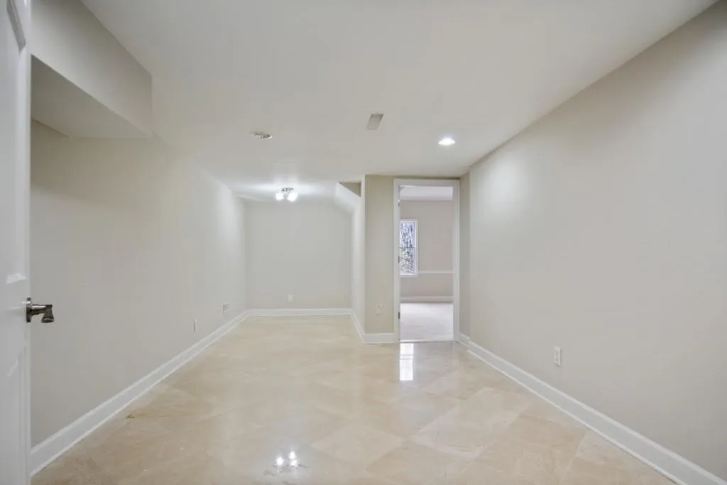 8160 Jett Ferry Road, Sandy Springs, Georgia 30350, 5 Bedrooms Bedrooms, ,5 BathroomsBathrooms,Residential,Sold,8160 Jett Ferry Road,6853002