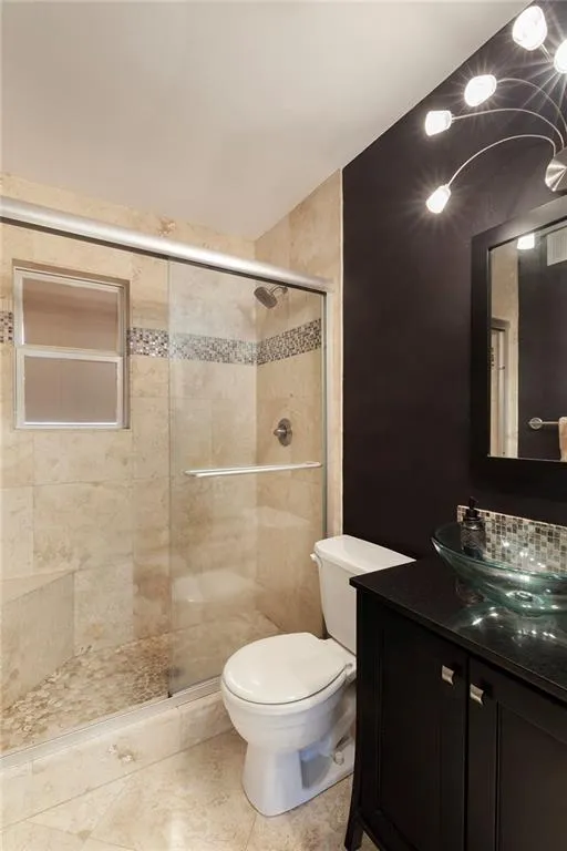 6940 Roswell Road Unit 13a, Sandy Springs, Georgia 30328, 2 Bedrooms Bedrooms, ,1 BathroomBathrooms,Residential,Sold,6940 Roswell Road Unit 13a,6828056