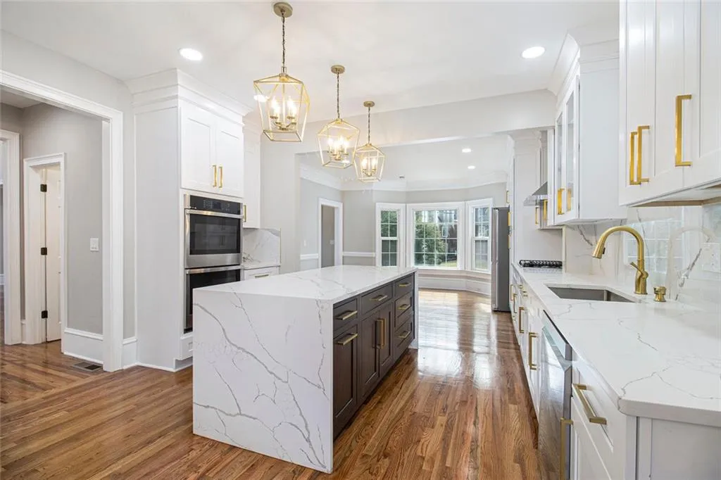 2820 Harwick Drive, Atlanta, Georgia 30350, 6 Bedrooms Bedrooms, ,5 BathroomsBathrooms,Residential,For Sale,2820 Harwick Drive,7670320
