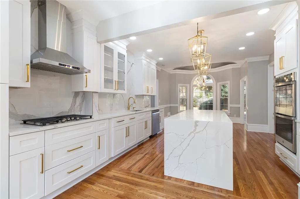 2820 Harwick Drive, Atlanta, Georgia 30350, 6 Bedrooms Bedrooms, ,5 BathroomsBathrooms,Residential,For Sale,2820 Harwick Drive,7670320