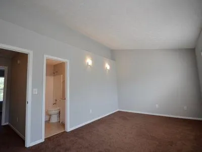 102 Wedgewood Way, Atlanta, Georgia 30350, 2 Bedrooms Bedrooms, ,2 BathroomsBathrooms,Residential,Sold,102 Wedgewood Way,6709612