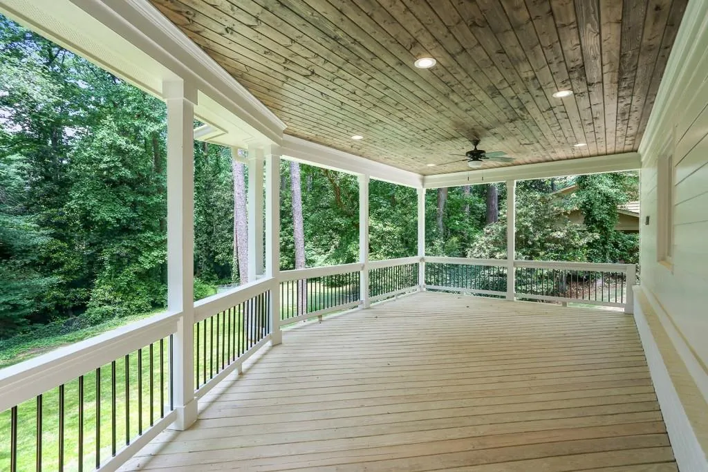 6368 Vernon Woods Drive, Sandy Springs, Georgia 30328, 4 Bedrooms Bedrooms, ,4 BathroomsBathrooms,Residential,Sold,6368 Vernon Woods Drive,6557115