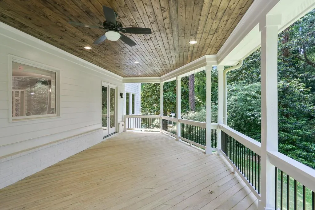 6368 Vernon Woods Drive, Sandy Springs, Georgia 30328, 4 Bedrooms Bedrooms, ,4 BathroomsBathrooms,Residential,Sold,6368 Vernon Woods Drive,6557115