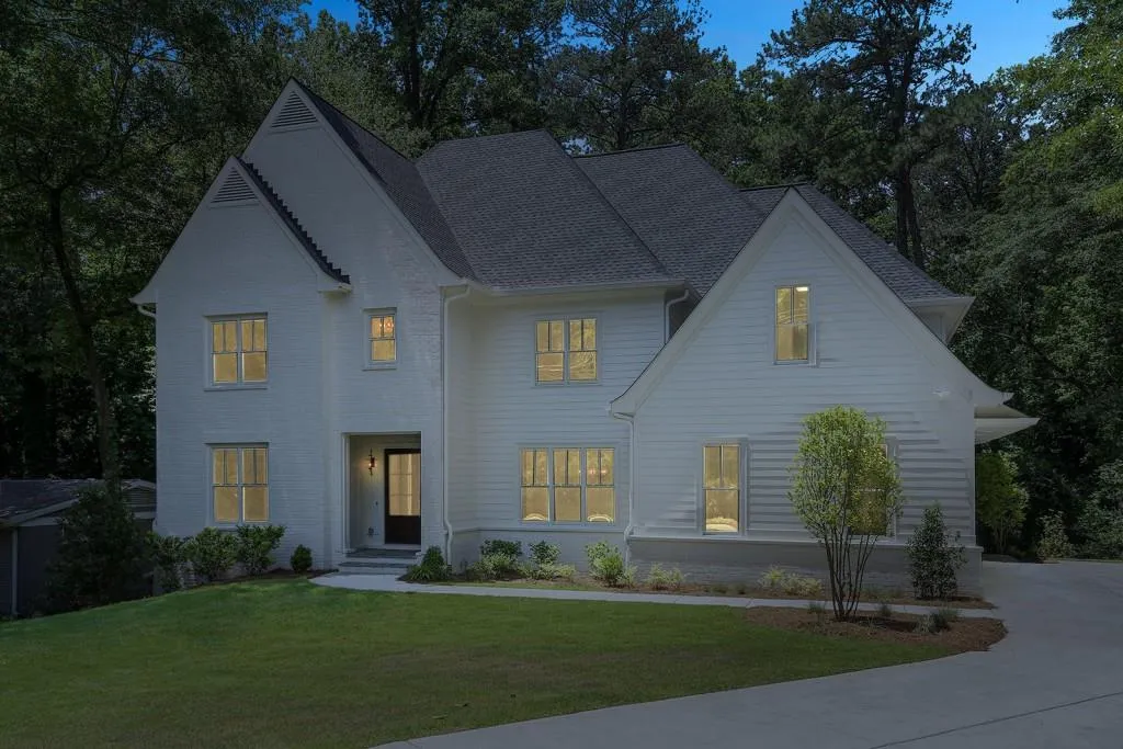 6368 Vernon Woods Drive, Sandy Springs, Georgia 30328, 4 Bedrooms Bedrooms, ,4 BathroomsBathrooms,Residential,Sold,6368 Vernon Woods Drive,6557115