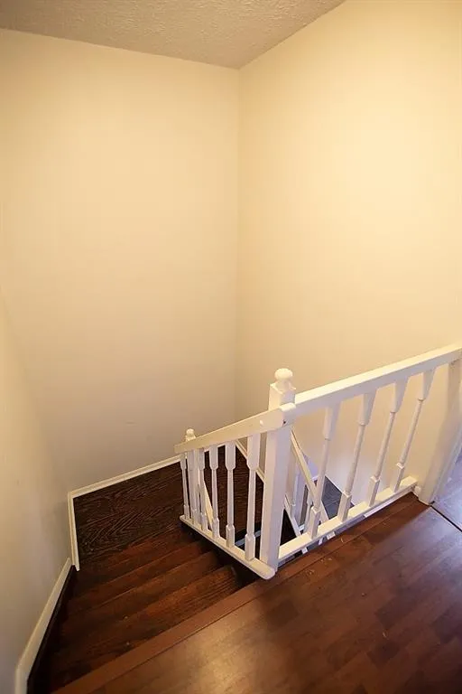 8877 Roberts Drive, Sandy Springs, Georgia 30350, 2 Bedrooms Bedrooms, ,2 BathroomsBathrooms,Residential,Sold,8877 Roberts Drive,6118608