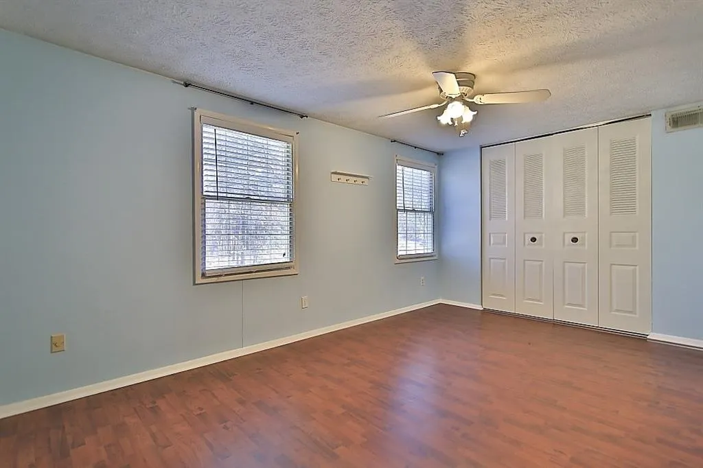 8877 Roberts Drive, Sandy Springs, Georgia 30350, 2 Bedrooms Bedrooms, ,2 BathroomsBathrooms,Residential,Sold,8877 Roberts Drive,6118608