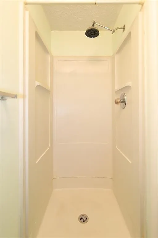 8877 Roberts Drive, Sandy Springs, Georgia 30350, 2 Bedrooms Bedrooms, ,2 BathroomsBathrooms,Residential,Sold,8877 Roberts Drive,6118608