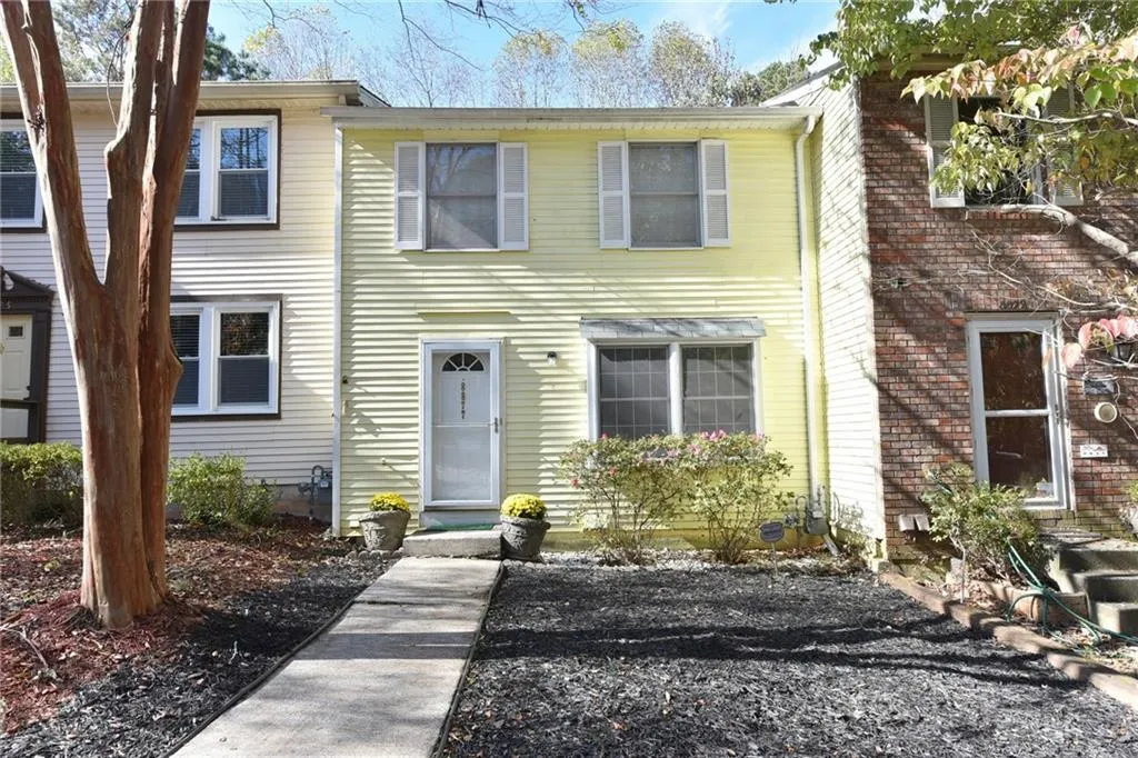 8877 Roberts Drive, Sandy Springs, Georgia 30350, 2 Bedrooms Bedrooms, ,2 BathroomsBathrooms,Residential,Sold,8877 Roberts Drive,6118608