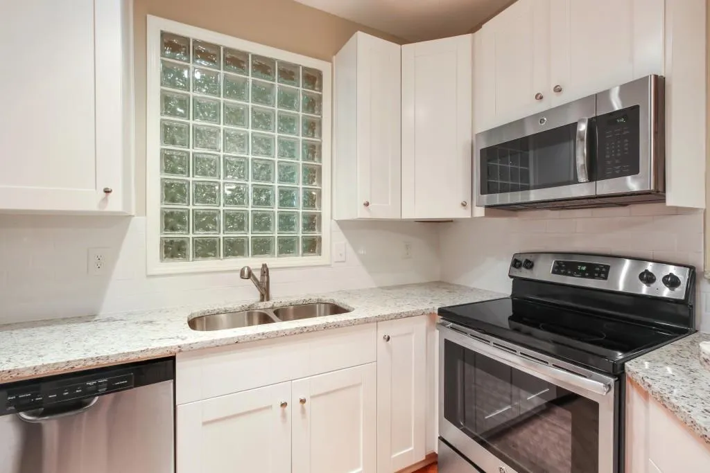 10 Perimeter Summit Boulevard Ne Unit 4332, Brookhaven, Georgia 30319, 2 Bedrooms Bedrooms, ,1 BathroomBathrooms,Residential,Sold,10 Perimeter Summit Boulevard Ne Unit 4332,6074772