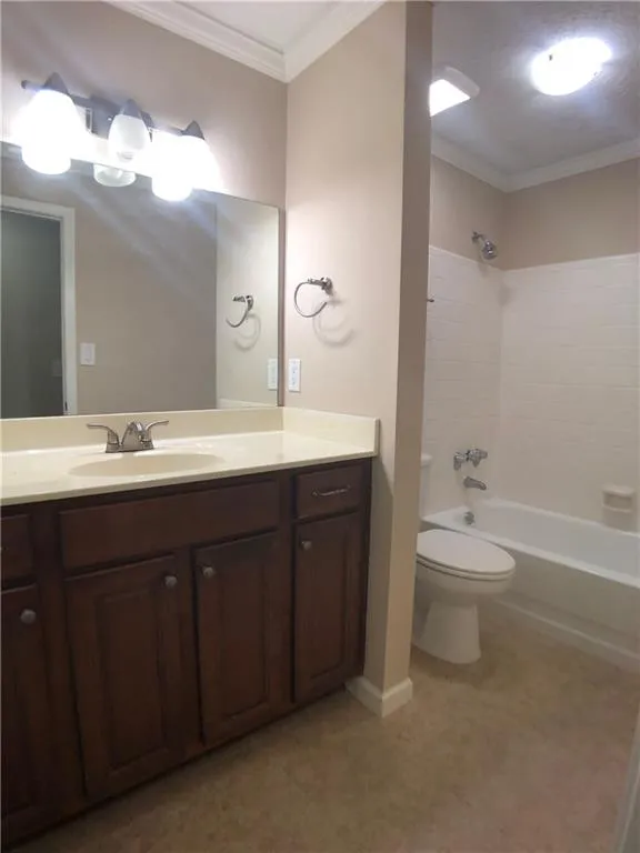8740 Roswell Road Unit 8c, Atlanta, Georgia 30350, 3 Bedrooms Bedrooms, ,2 BathroomsBathrooms,Residential,Sold,8740 Roswell Road Unit 8c,6030712