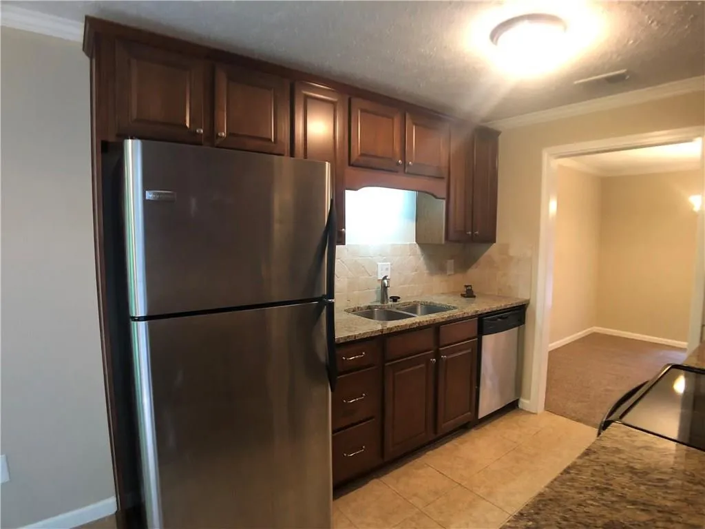 8740 Roswell Road Unit 8c, Atlanta, Georgia 30350, 3 Bedrooms Bedrooms, ,2 BathroomsBathrooms,Residential,Sold,8740 Roswell Road Unit 8c,6030712