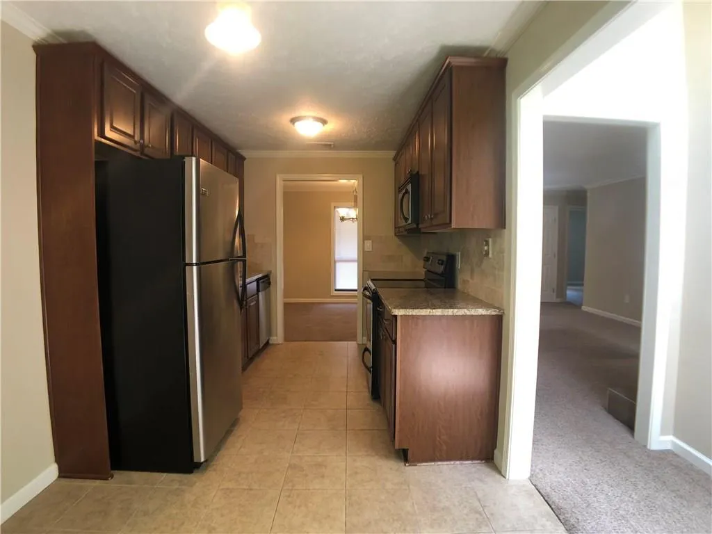 8740 Roswell Road Unit 8c, Atlanta, Georgia 30350, 3 Bedrooms Bedrooms, ,2 BathroomsBathrooms,Residential,Sold,8740 Roswell Road Unit 8c,6030712