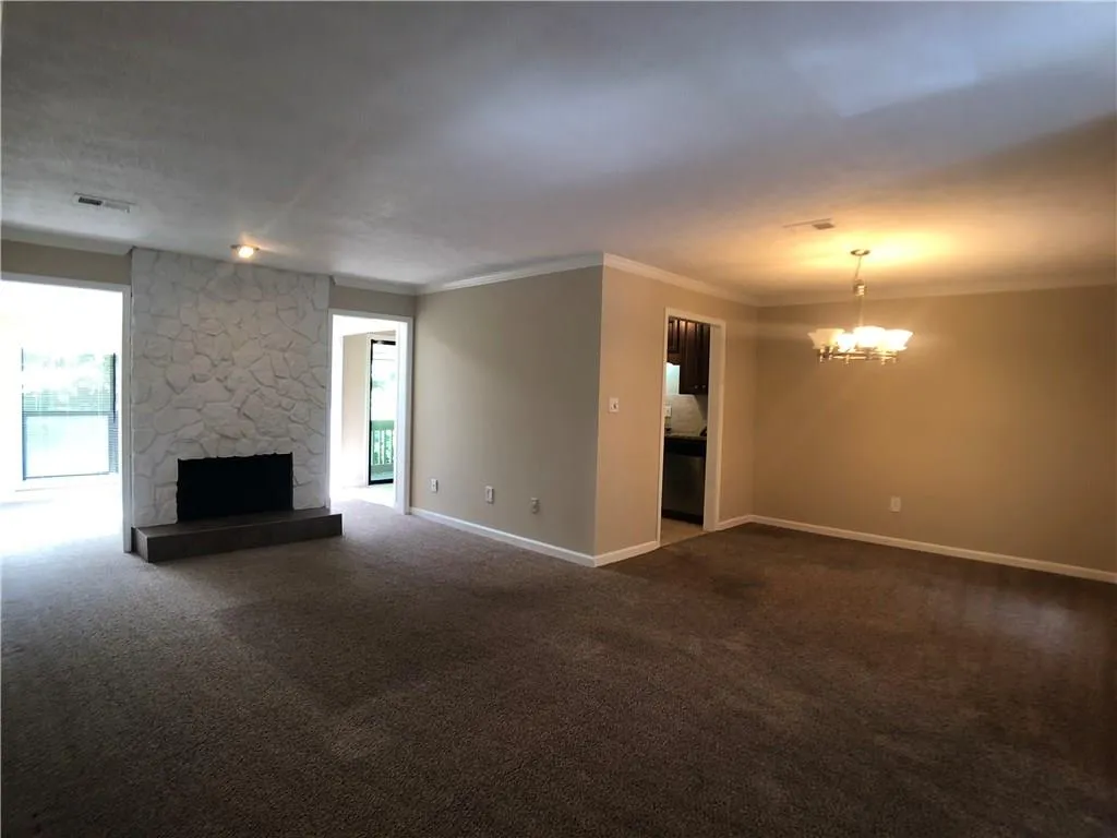 8740 Roswell Road Unit 8c, Atlanta, Georgia 30350, 3 Bedrooms Bedrooms, ,2 BathroomsBathrooms,Residential,Sold,8740 Roswell Road Unit 8c,6030712