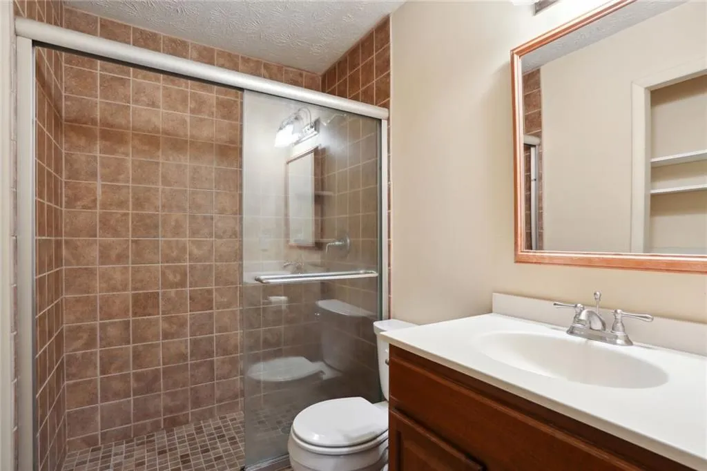 108 Wedgewood Way, Sandy Springs, Georgia 30350, 2 Bedrooms Bedrooms, ,2 BathroomsBathrooms,Residential,Sold,108 Wedgewood Way,7359077