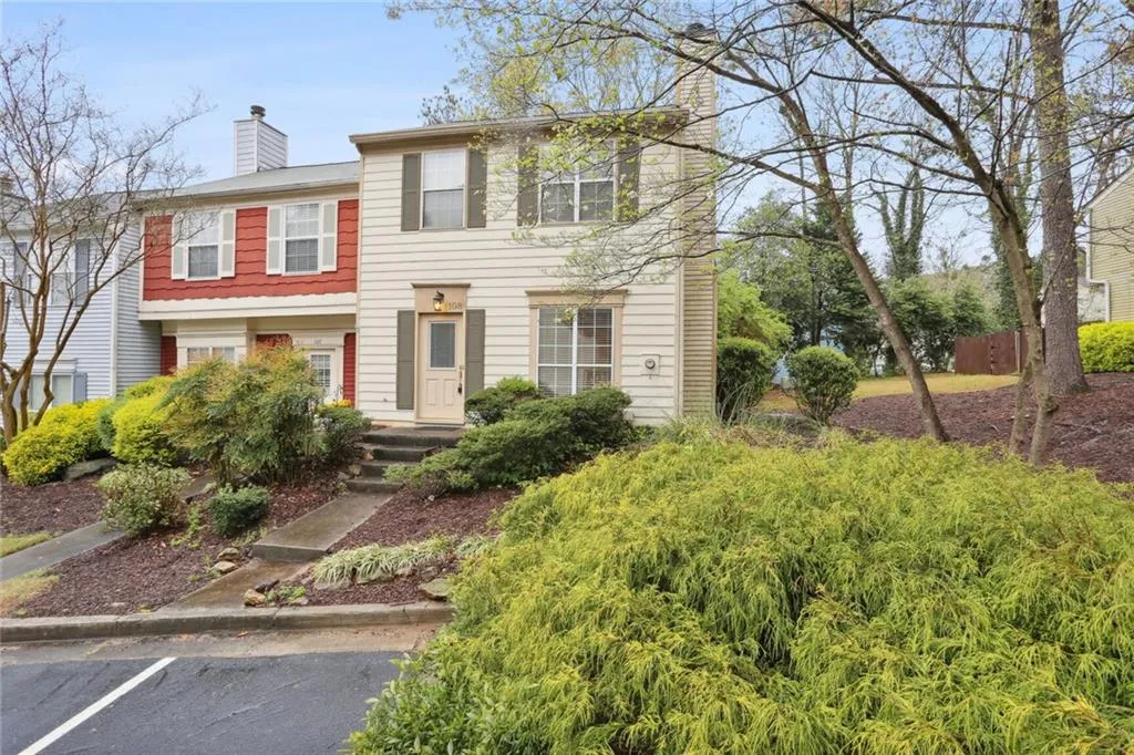 108 Wedgewood Way, Sandy Springs, Georgia 30350, 2 Bedrooms Bedrooms, ,2 BathroomsBathrooms,Residential,Sold,108 Wedgewood Way,7359077