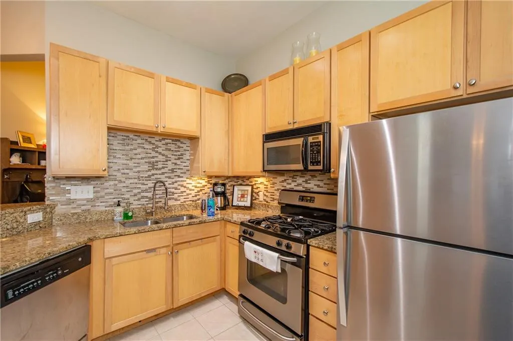 799 Hammond Drive Unit 117, Sandy Springs, Georgia 30328, 1 Bedroom Bedrooms, ,1 BathroomBathrooms,Residential,Sold,799 Hammond Drive Unit 117,6947289