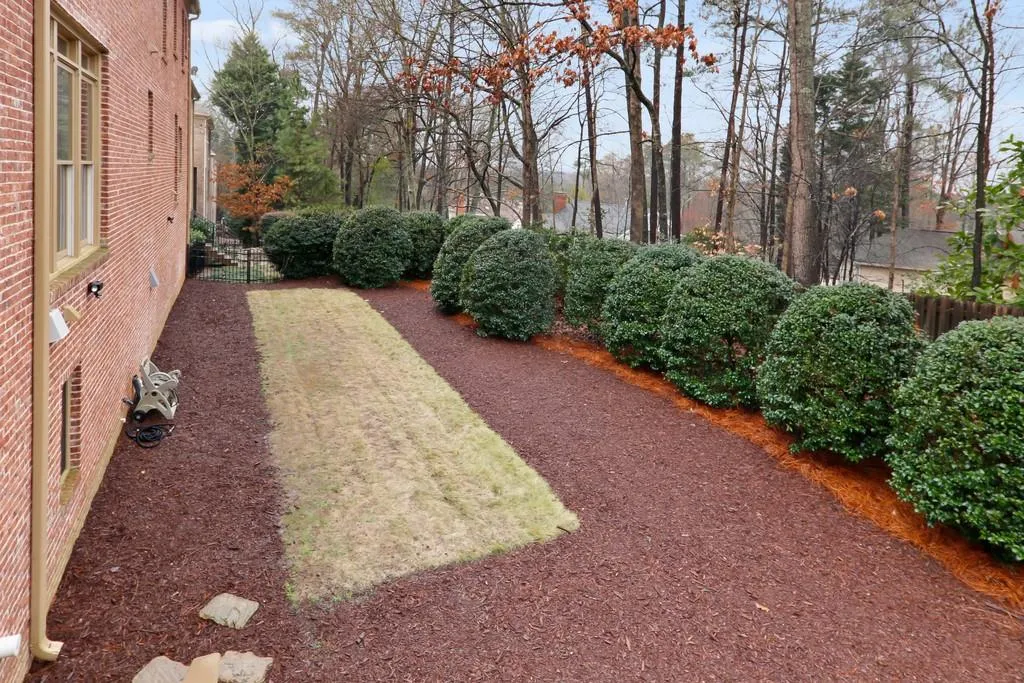 1050 Manorwood Court Ne, Sandy Springs, Georgia 30328, 4 Bedrooms Bedrooms, ,4 BathroomsBathrooms,Residential,Sold,1050 Manorwood Court Ne,6672566