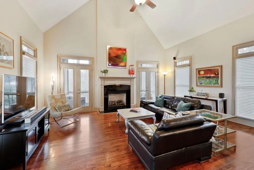 1050 Manorwood Court Ne, Sandy Springs, Georgia 30328, 4 Bedrooms Bedrooms, ,4 BathroomsBathrooms,Residential,Sold,1050 Manorwood Court Ne,6672566