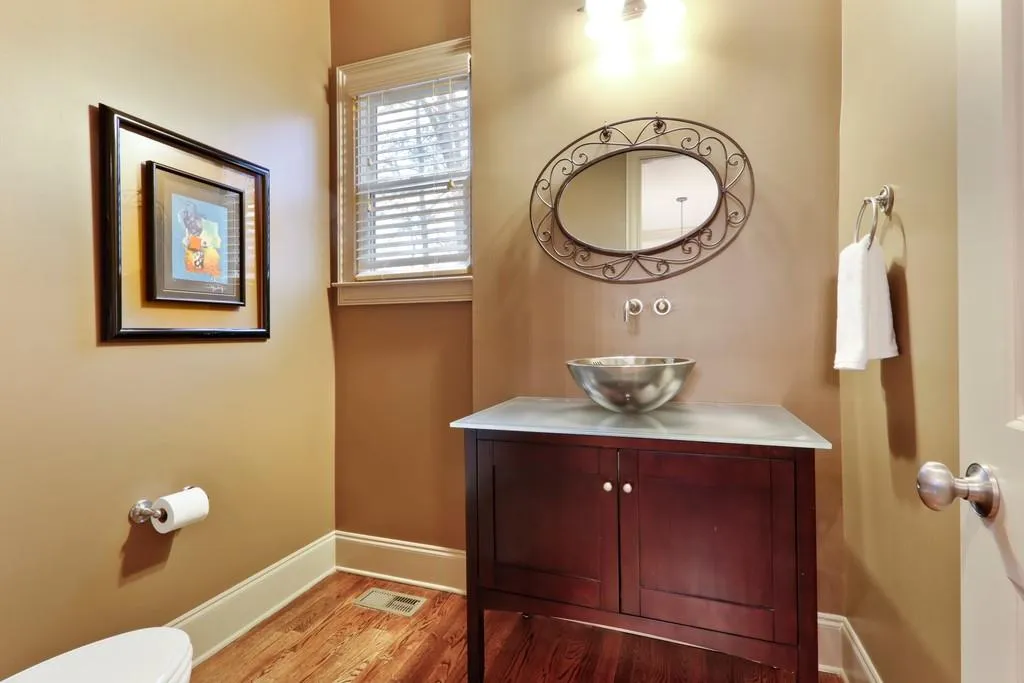 1050 Manorwood Court Ne, Sandy Springs, Georgia 30328, 4 Bedrooms Bedrooms, ,4 BathroomsBathrooms,Residential,Sold,1050 Manorwood Court Ne,6672566