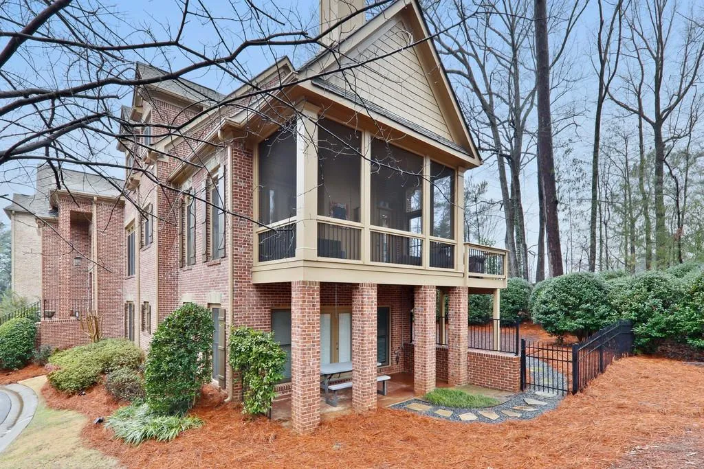 1050 Manorwood Court Ne, Sandy Springs, Georgia 30328, 4 Bedrooms Bedrooms, ,4 BathroomsBathrooms,Residential,Sold,1050 Manorwood Court Ne,6672566