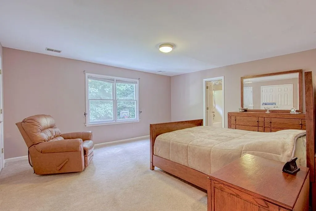 5045 Magnolia Bluff Drive, Sandy Springs, Georgia 30350, 5 Bedrooms Bedrooms, ,4 BathroomsBathrooms,Residential,Sold,5045 Magnolia Bluff Drive,6937345