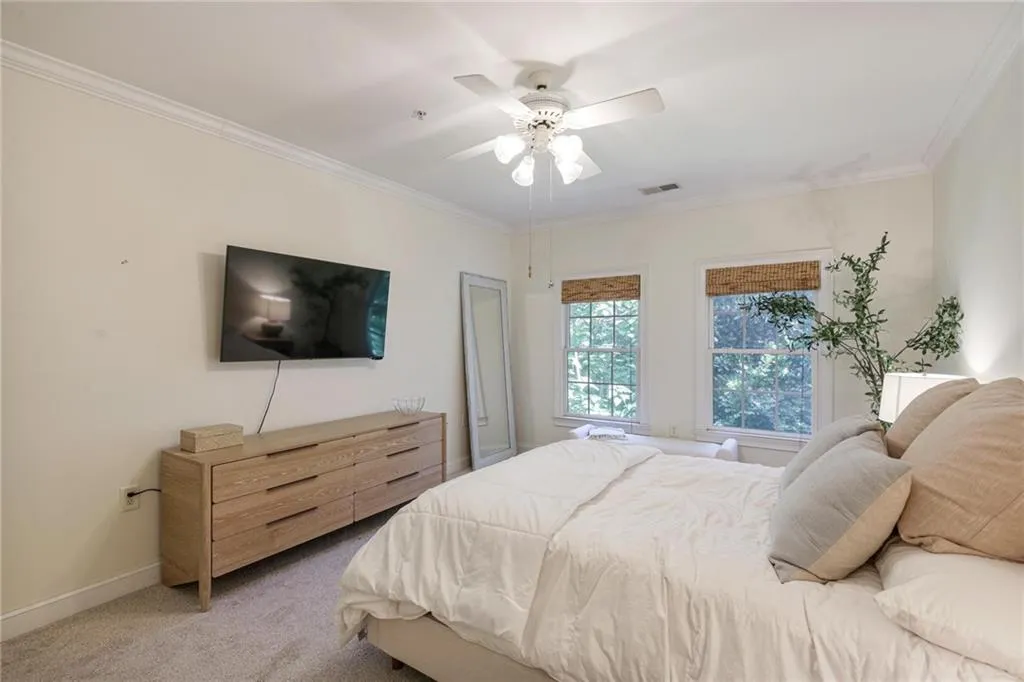 5415 Northland Drive Unit 304, Atlanta, Georgia 30342, 2 Bedrooms Bedrooms, ,2 BathroomsBathrooms,Residential,Sold,5415 Northland Drive Unit 304,7395618