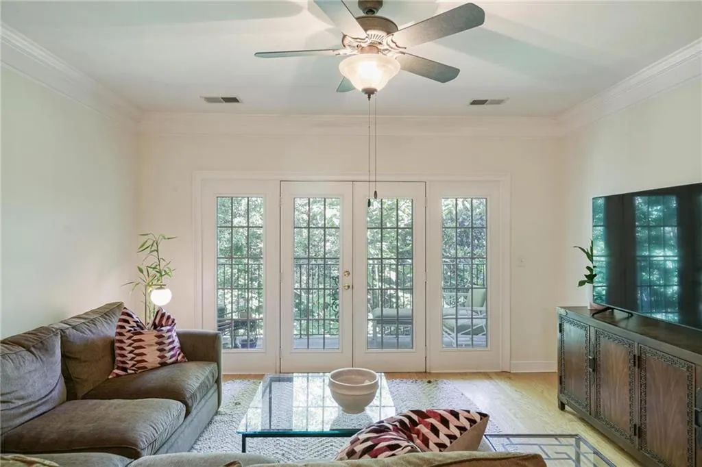 5415 Northland Drive Unit 304, Atlanta, Georgia 30342, 2 Bedrooms Bedrooms, ,2 BathroomsBathrooms,Residential,Sold,5415 Northland Drive Unit 304,7395618