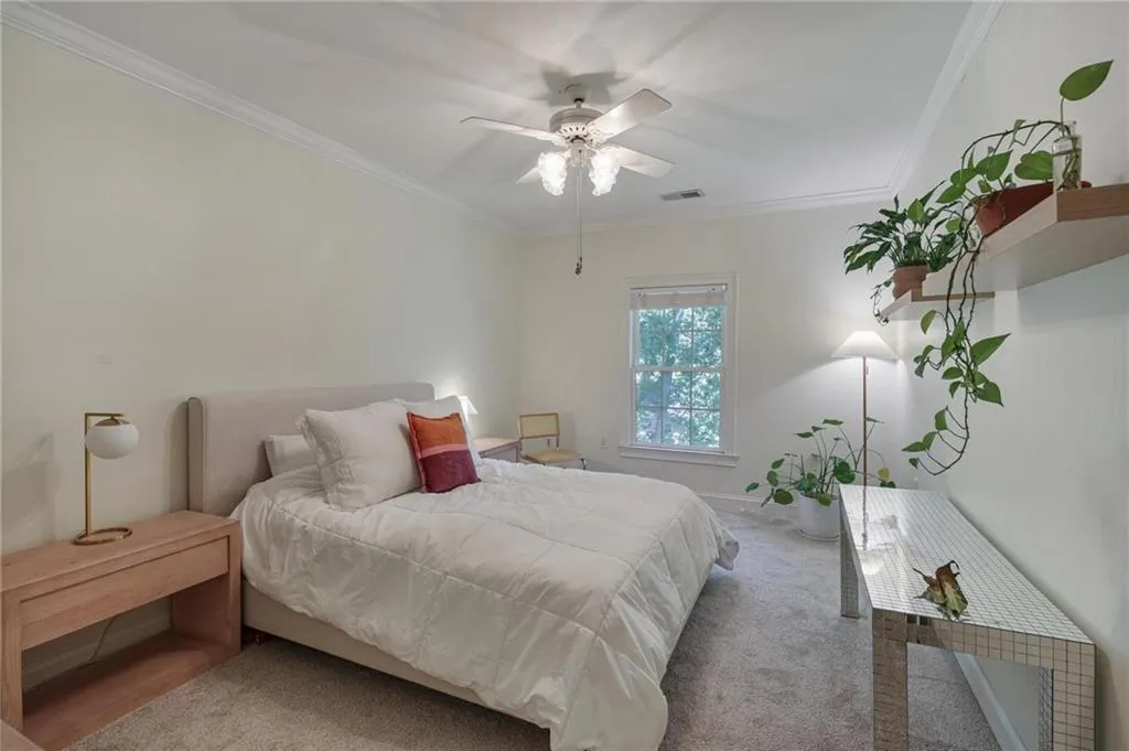 5415 Northland Drive Unit 304, Atlanta, Georgia 30342, 2 Bedrooms Bedrooms, ,2 BathroomsBathrooms,Residential,Sold,5415 Northland Drive Unit 304,7395618