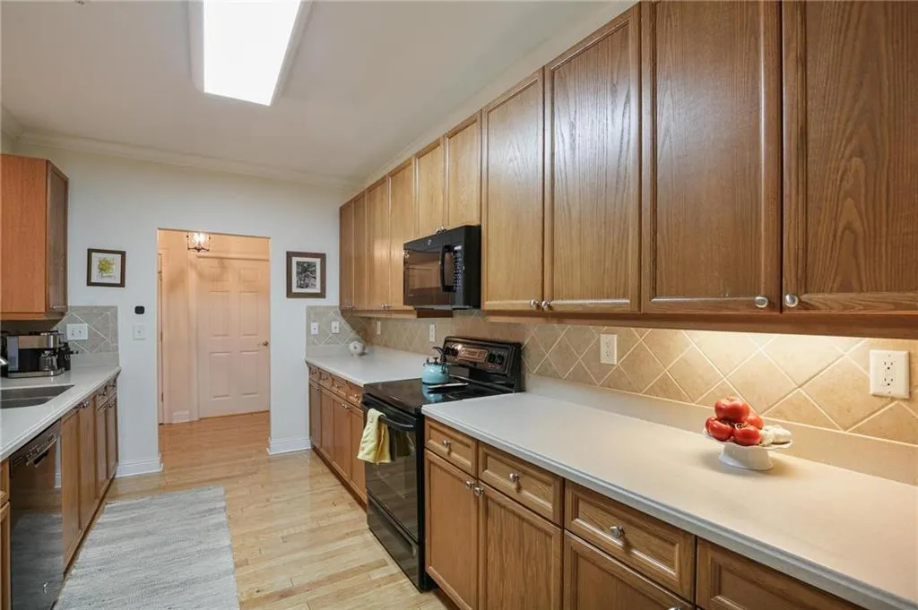 5415 Northland Drive Unit 304, Atlanta, Georgia 30342, 2 Bedrooms Bedrooms, ,2 BathroomsBathrooms,Residential,Sold,5415 Northland Drive Unit 304,7395618