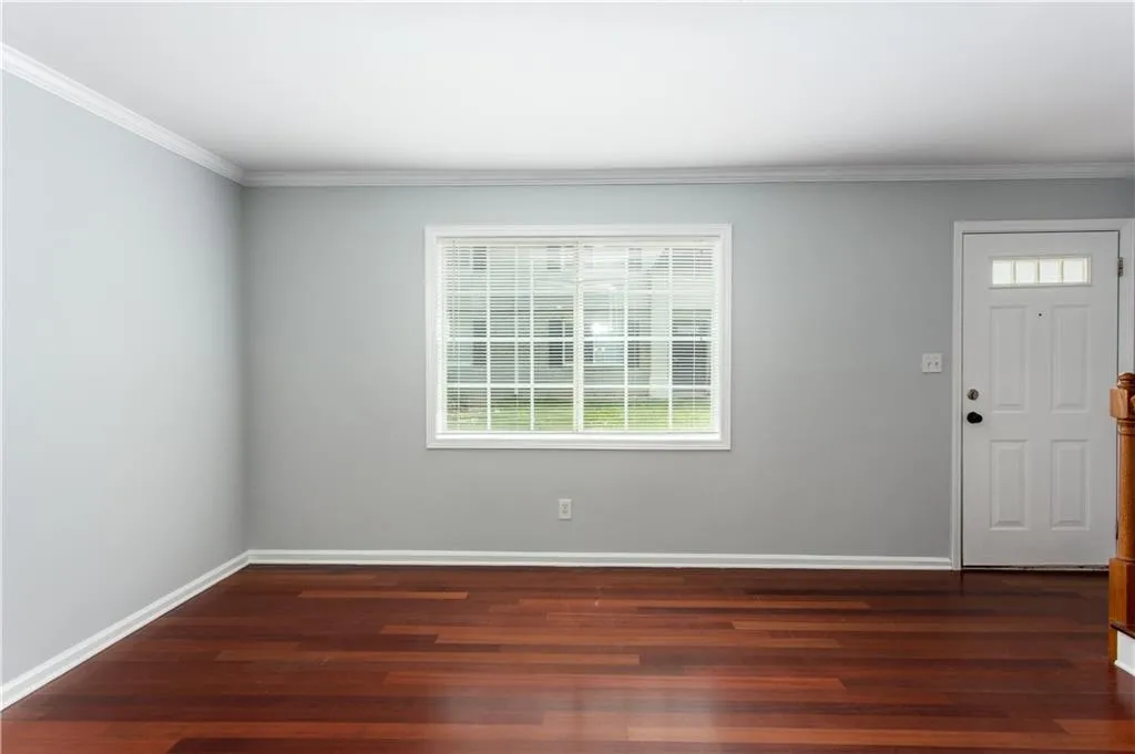 6940 Roswell Road Unit 10b, Atlanta, Georgia 30328, 2 Bedrooms Bedrooms, ,1 BathroomBathrooms,Residential,Sold,6940 Roswell Road Unit 10b,6598761