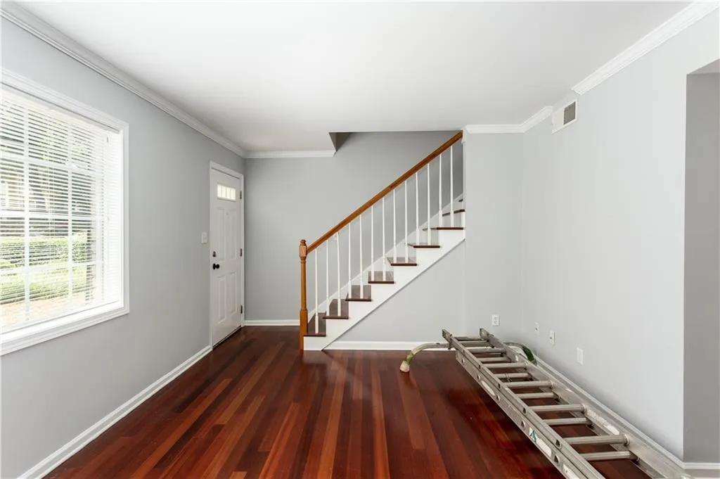 6940 Roswell Road Unit 10b, Atlanta, Georgia 30328, 2 Bedrooms Bedrooms, ,1 BathroomBathrooms,Residential,Sold,6940 Roswell Road Unit 10b,6598761