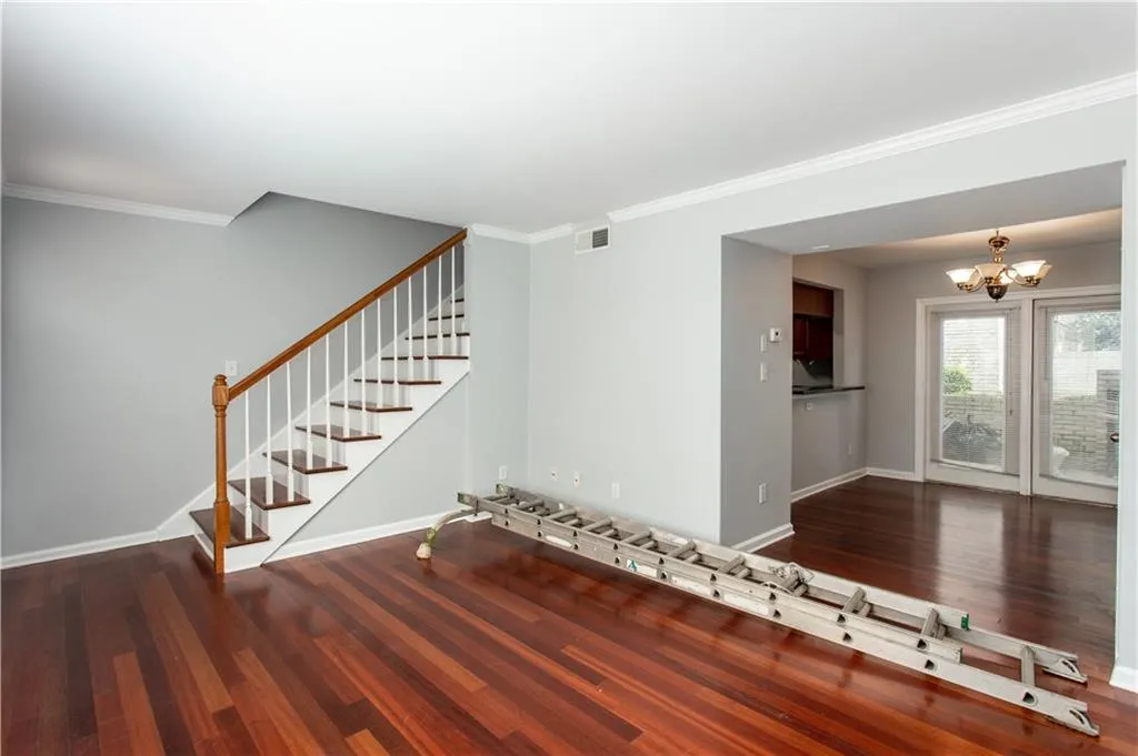 6940 Roswell Road Unit 10b, Atlanta, Georgia 30328, 2 Bedrooms Bedrooms, ,1 BathroomBathrooms,Residential,Sold,6940 Roswell Road Unit 10b,6598761