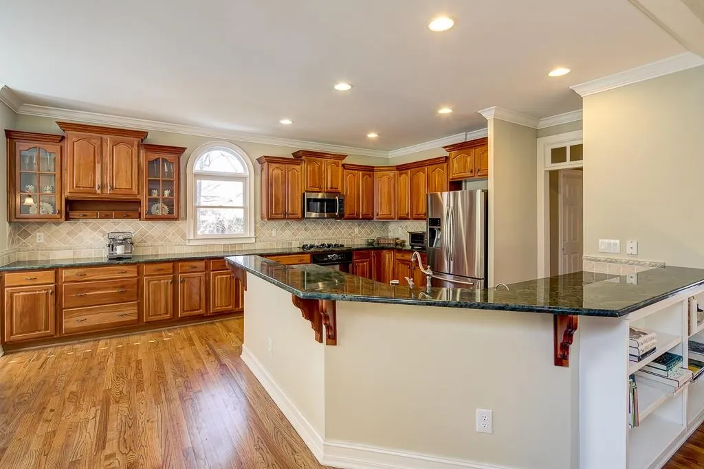 5075 Magnolia Bluff Drive, Sandy Springs, Georgia 30350, 5 Bedrooms Bedrooms, ,4 BathroomsBathrooms,Residential,Sold,5075 Magnolia Bluff Drive,5808295