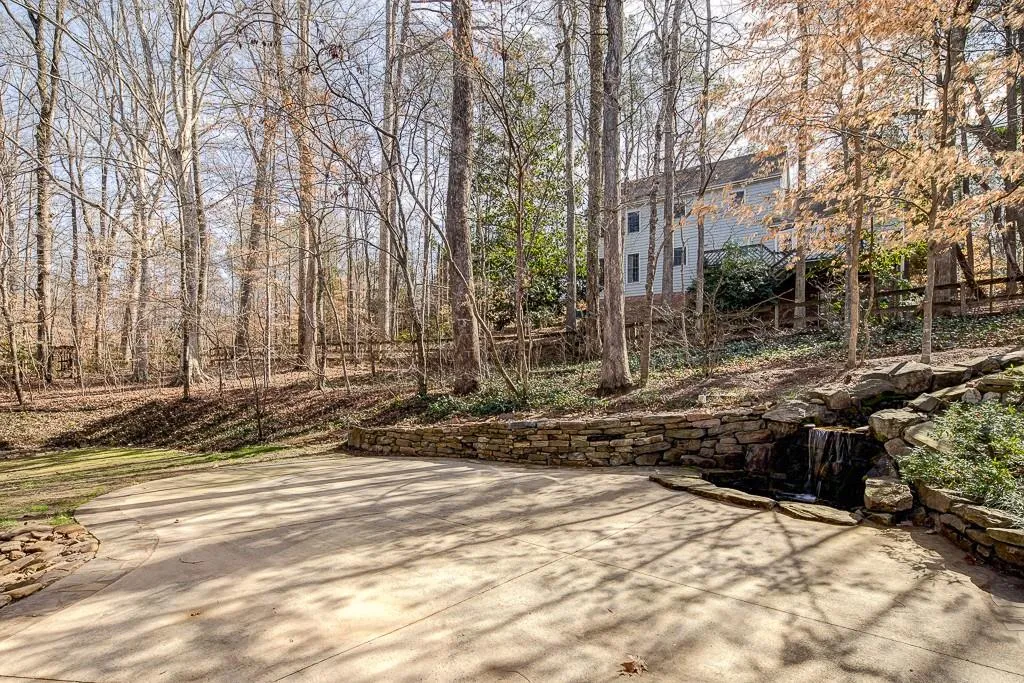 5075 Magnolia Bluff Drive, Sandy Springs, Georgia 30350, 5 Bedrooms Bedrooms, ,4 BathroomsBathrooms,Residential,Sold,5075 Magnolia Bluff Drive,5808295