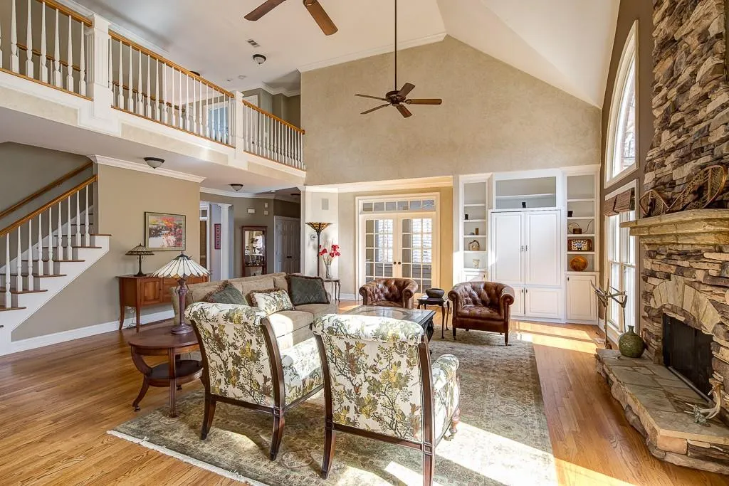 5075 Magnolia Bluff Drive, Sandy Springs, Georgia 30350, 5 Bedrooms Bedrooms, ,4 BathroomsBathrooms,Residential,Sold,5075 Magnolia Bluff Drive,5808295