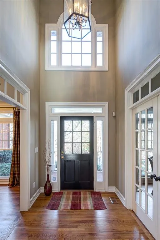 5075 Magnolia Bluff Drive, Sandy Springs, Georgia 30350, 5 Bedrooms Bedrooms, ,4 BathroomsBathrooms,Residential,Sold,5075 Magnolia Bluff Drive,5808295