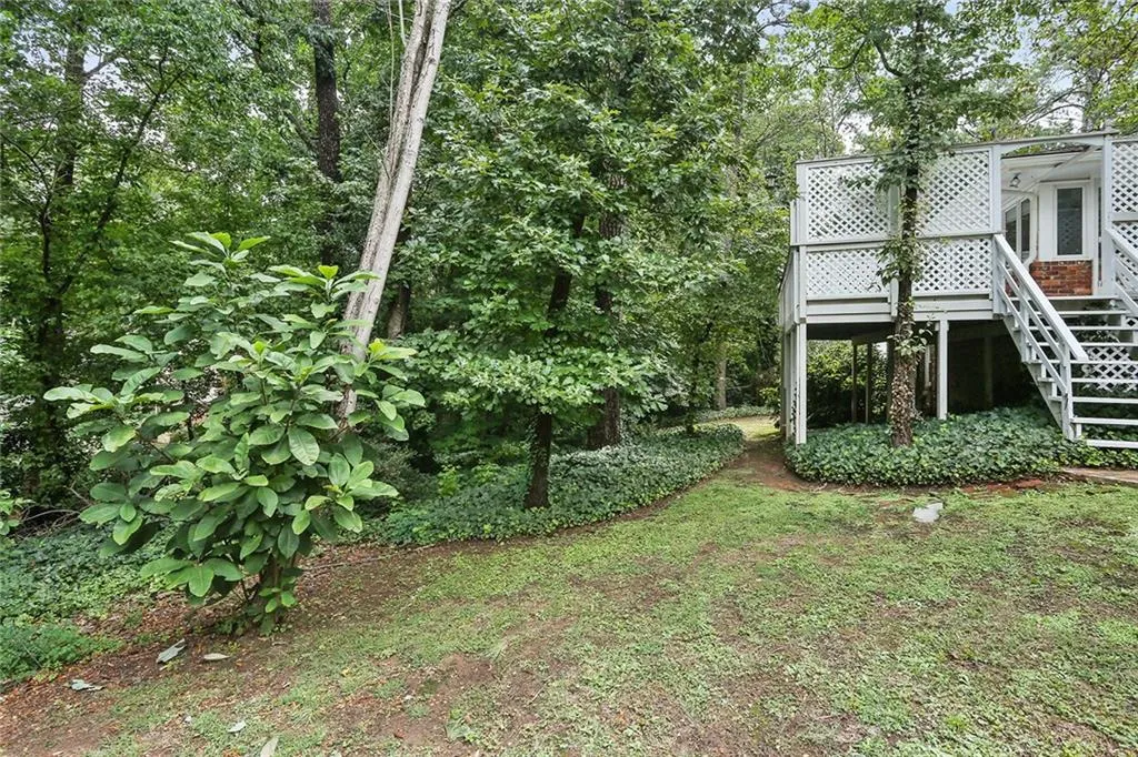 435 Amberidge Trail, Sandy Springs, Georgia 30328, 5 Bedrooms Bedrooms, ,3 BathroomsBathrooms,Residential,Sold,435 Amberidge Trail,5863533
