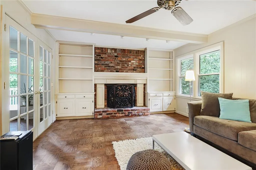 435 Amberidge Trail, Sandy Springs, Georgia 30328, 5 Bedrooms Bedrooms, ,3 BathroomsBathrooms,Residential,Sold,435 Amberidge Trail,5863533
