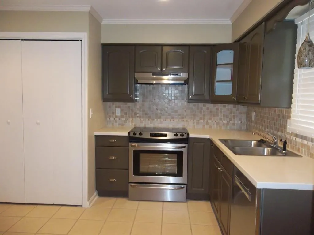 6520 Roswell Road Unit 13, Atlanta, Georgia 30328, 3 Bedrooms Bedrooms, ,2 BathroomsBathrooms,Residential,Sold,6520 Roswell Road Unit 13,5729852