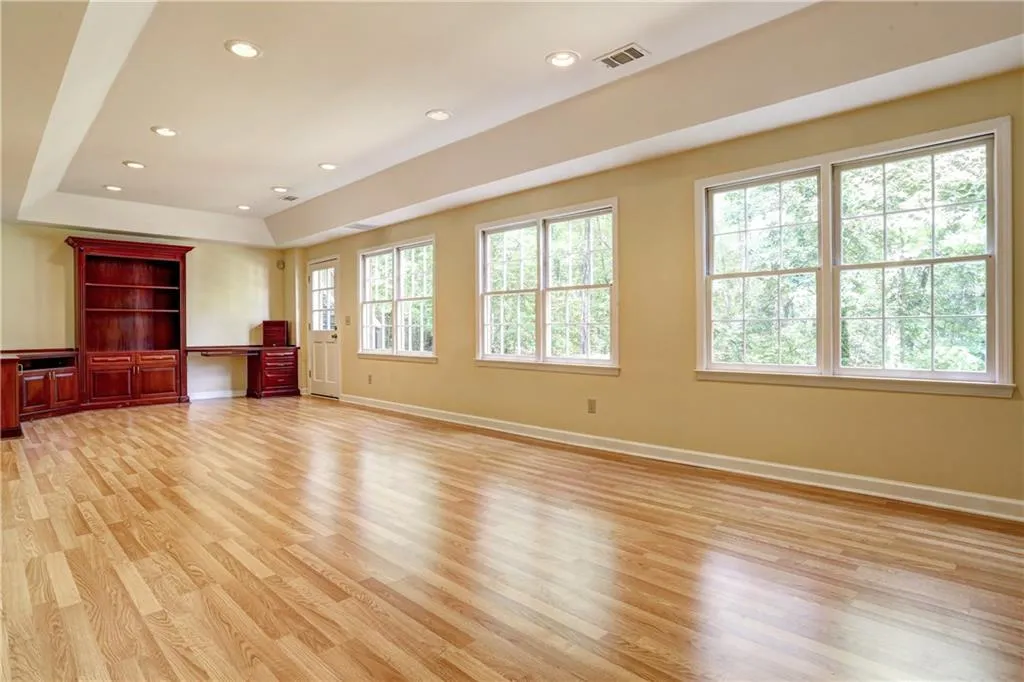 715 Westphalia Court, Sandy Springs, Georgia 30350, 6 Bedrooms Bedrooms, ,5 BathroomsBathrooms,Residential,Sold,715 Westphalia Court,5748029