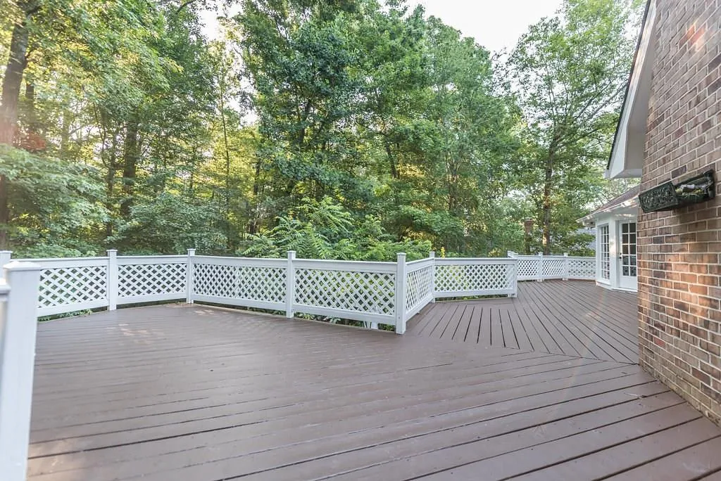 7160 Cherry Bluff Drive, Sandy Springs, Georgia 30350, 4 Bedrooms Bedrooms, ,3 BathroomsBathrooms,Residential,Sold,7160 Cherry Bluff Drive,5866306