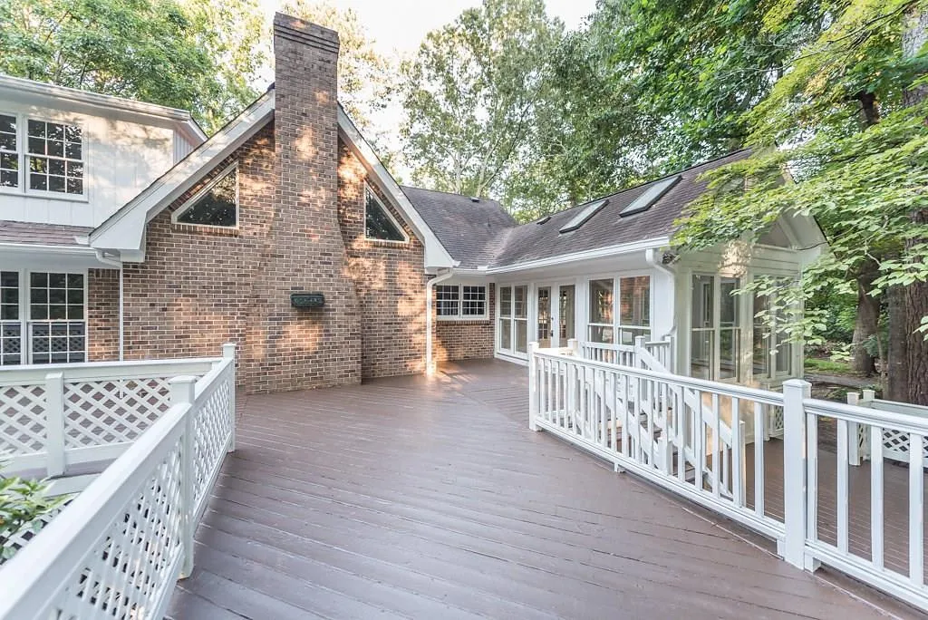 7160 Cherry Bluff Drive, Sandy Springs, Georgia 30350, 4 Bedrooms Bedrooms, ,3 BathroomsBathrooms,Residential,Sold,7160 Cherry Bluff Drive,5866306