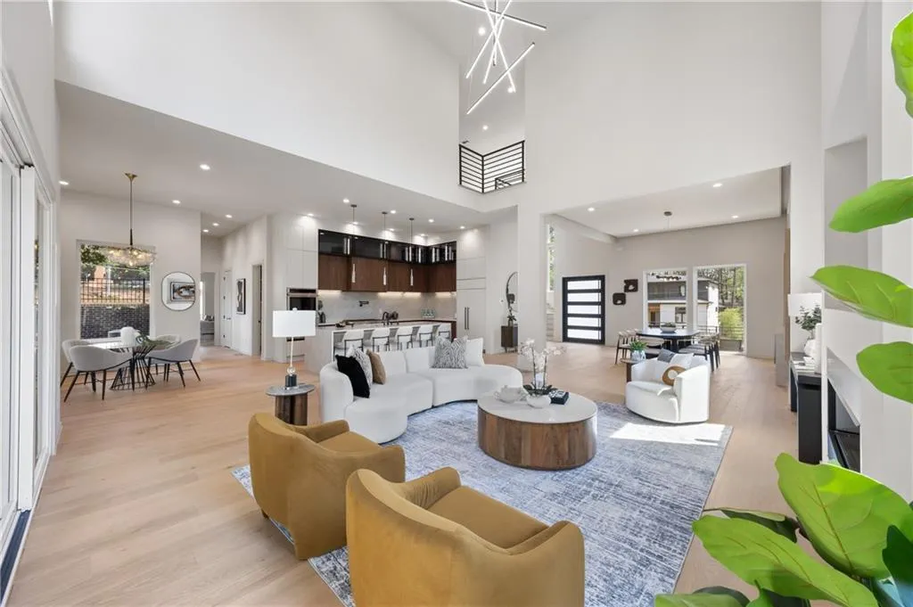 626 Pauley Place, Sandy Springs, Georgia 30328, 6 Bedrooms Bedrooms, ,6 BathroomsBathrooms,Residential,For Sale,626 Pauley Place,7740018