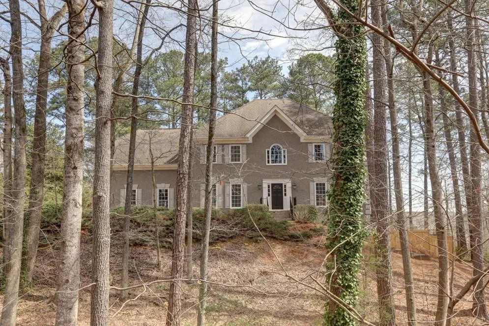 7635 Blandford Place, Sandy Springs, Georgia 30350, 5 Bedrooms Bedrooms, ,4 BathroomsBathrooms,Residential,Sold,7635 Blandford Place,6519920