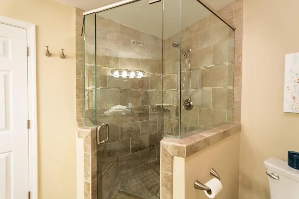 6124 Barfield Road, Atlanta, Georgia 30328, 4 Bedrooms Bedrooms, ,3 BathroomsBathrooms,Residential,Sold,6124 Barfield Road,5846071